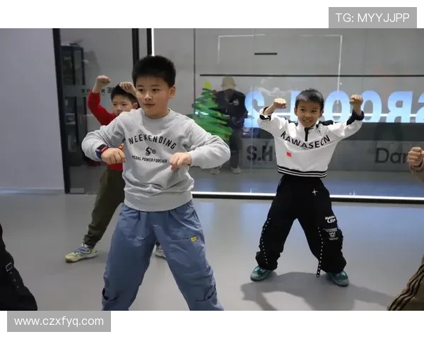 街舞评论:南京街舞队的包夹得失 街舞评论:南京街舞队的包夹得失