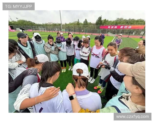 飞盘运动热潮下的北京飞盘队展现团队力量与竞技精神 飞盘运动热潮下的北京飞盘队展现团队力量与竞技精神