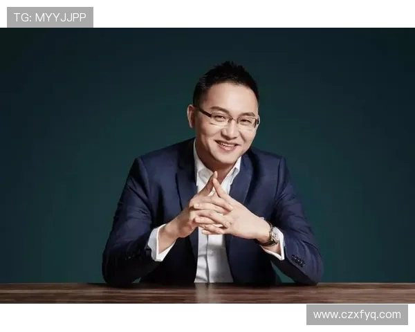 TES鏖战LNG强强对决巅峰较量引爆赛场激情争锋荣耀之夜