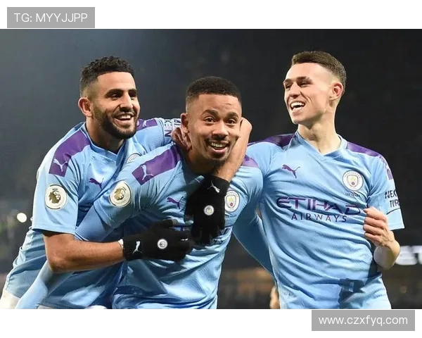 曼城迎战利物浦激战再起 双方争锋力争英超巅峰对决 曼城迎战利物浦激战再起 双方争锋力争英超巅峰对决